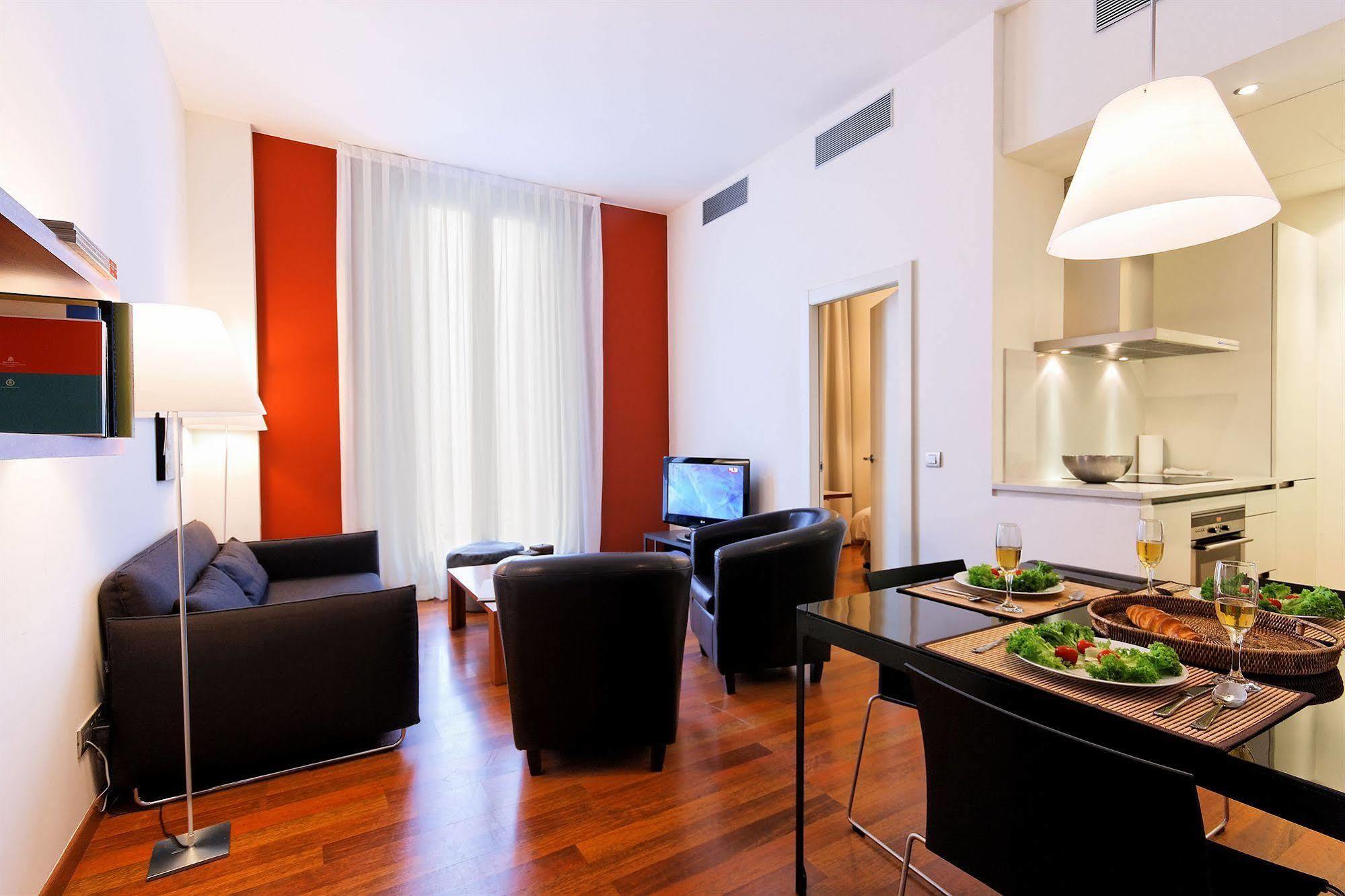 Inside Barcelona Apartments Mercat Luaran gambar