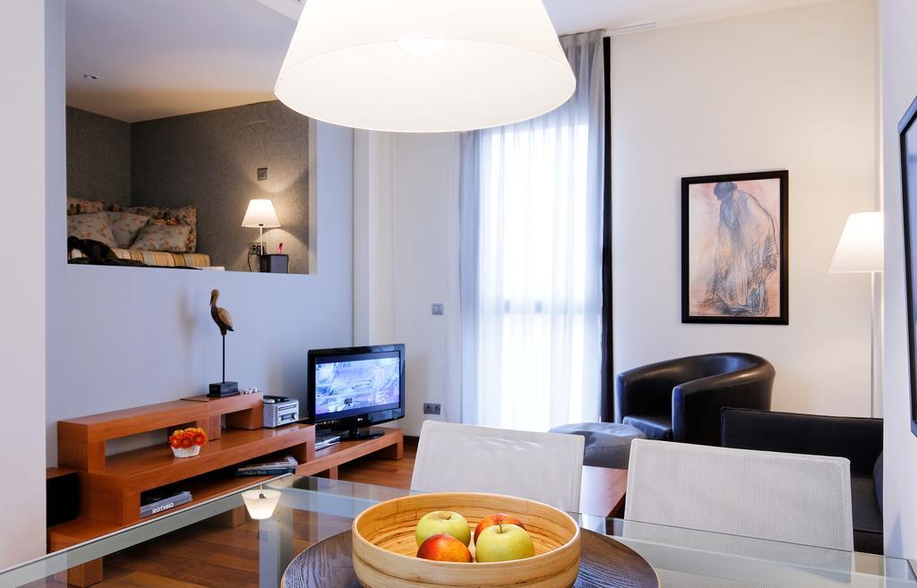 Inside Barcelona Apartments Mercat Luaran gambar